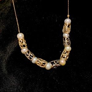 freshwater pearl and sterling silver MADE IN ISREAL designer necklace 16”